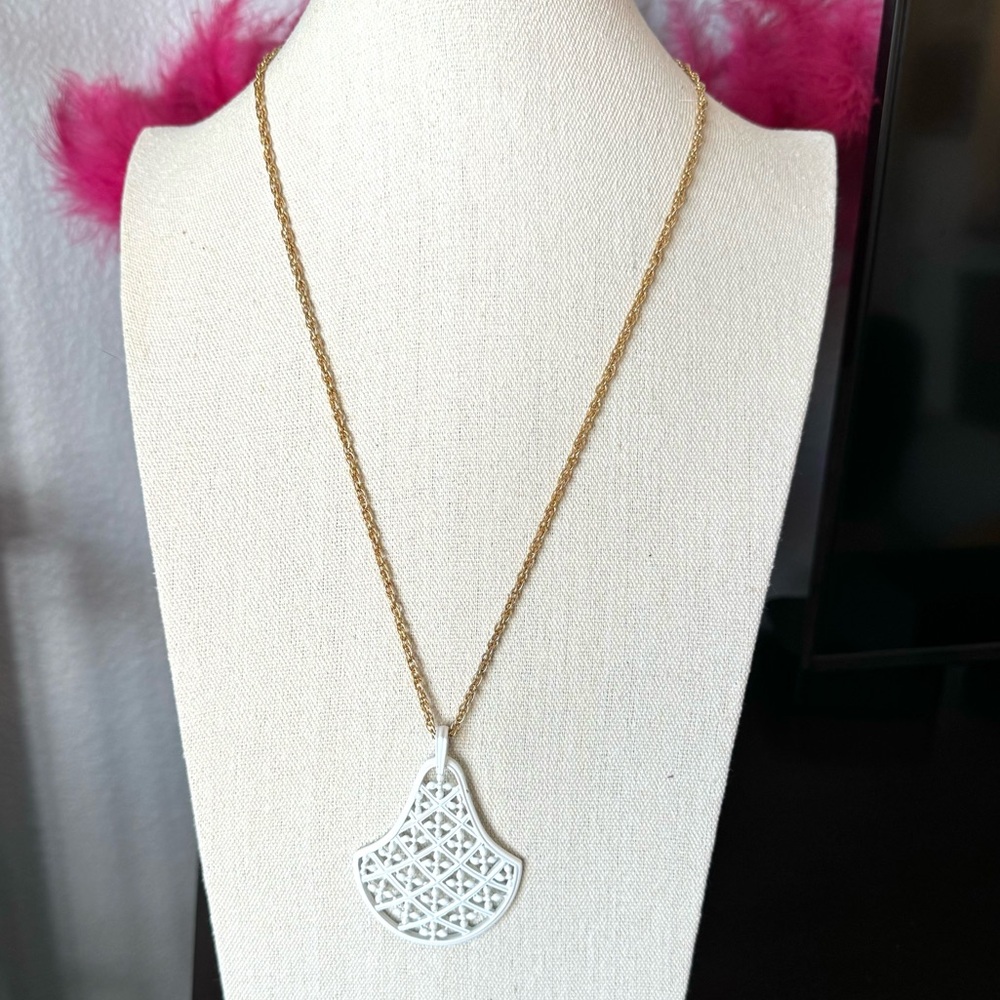 Vintage 70s Metal Patterned Pendant on Chain